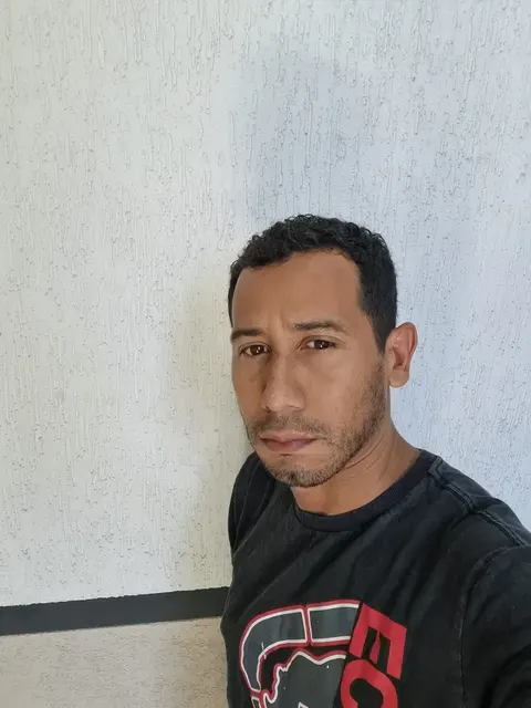 Roberto Morais RM Pinturas e Acabamentos Especiais