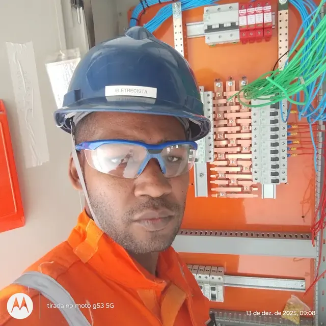 DOUGLAS FELIPE DE SOUZA DE OLIVEIRA