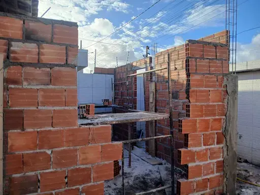 Aplicação de todo tipo de revestimento piso paredes