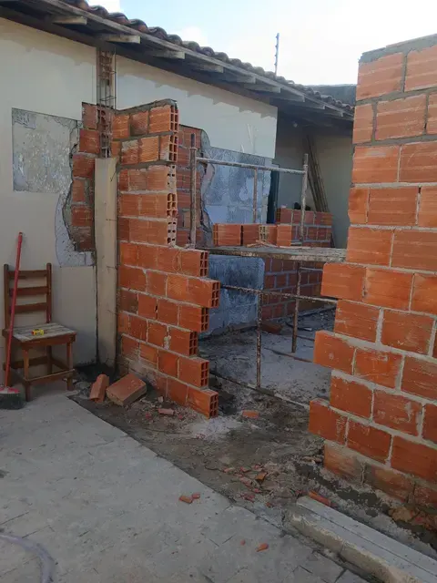 Aplicação de todo tipo de revestimento piso paredes