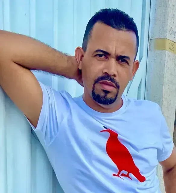 Edson Ramos, Montador De Móveis