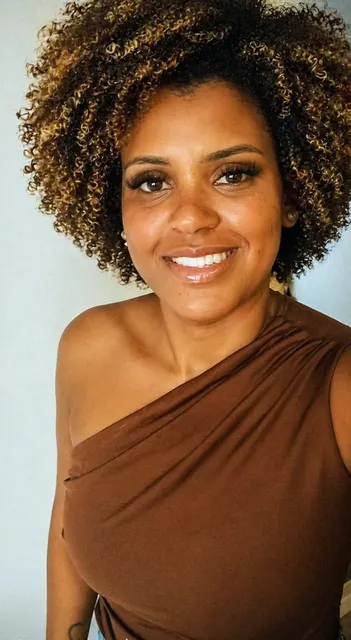 MONIQUE BATISTA DE SOUZA PENHA