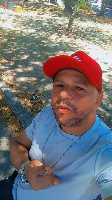 WL serviços elétricos e climatização em geral.