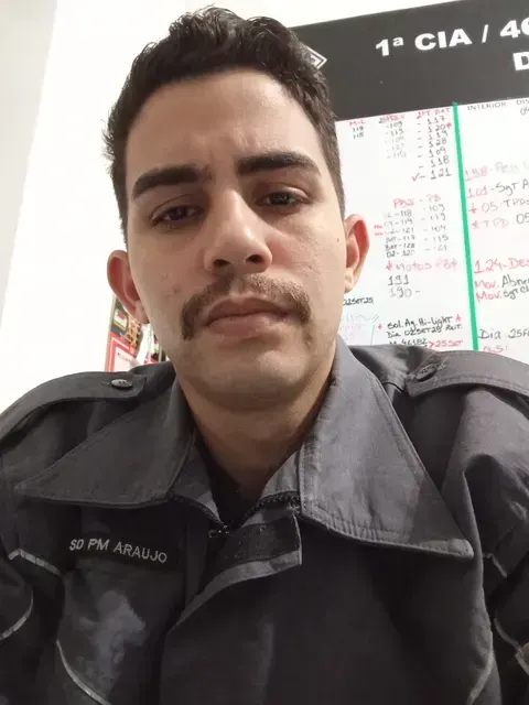 VITOR ARAUJO LIMA