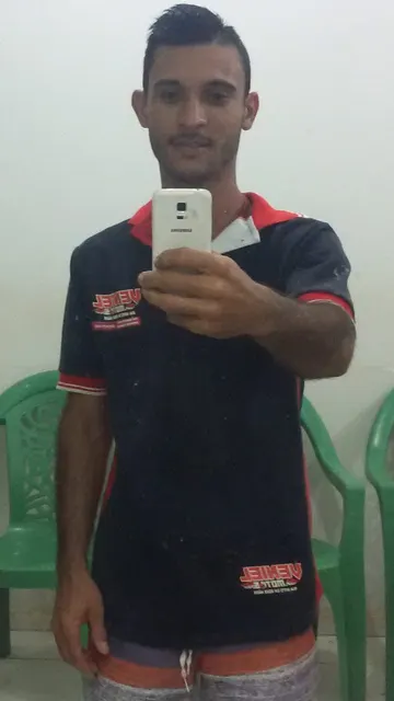 65.621.743 Francisco Santos bezerro